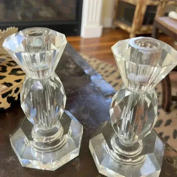 Mid Century Post House Faceted Pair of Crystal Candlesticks - Picture 5 of 8